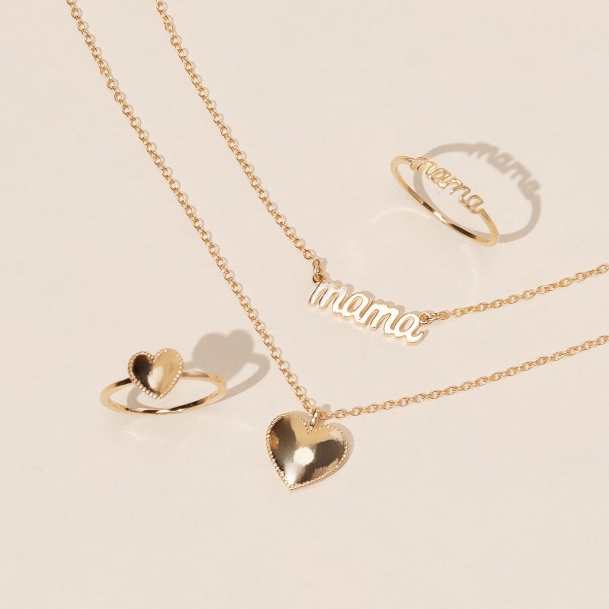 Minimalist Jewelry: Why Less Is More (and How to Style It Effortlessly)